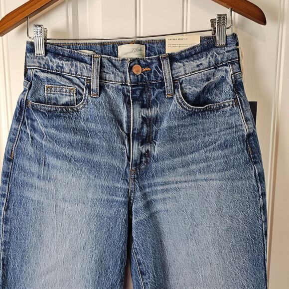 Universal Thread Vintage Straight Jeans Womens Size 2R Medium Wash Denim Retro - Picture 3 of 11